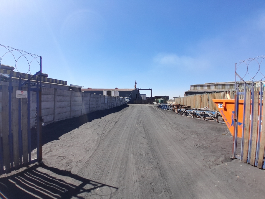 Commercial Property for Sale in Zinniaville North West
